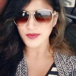 Meet your Posher, Priyanka